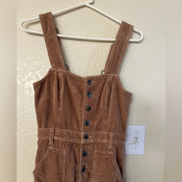 AERIE Tan Corduroy Kick Flare Bottom Bib Overalls Jumpsuit size XS - Picture 5 of 11
